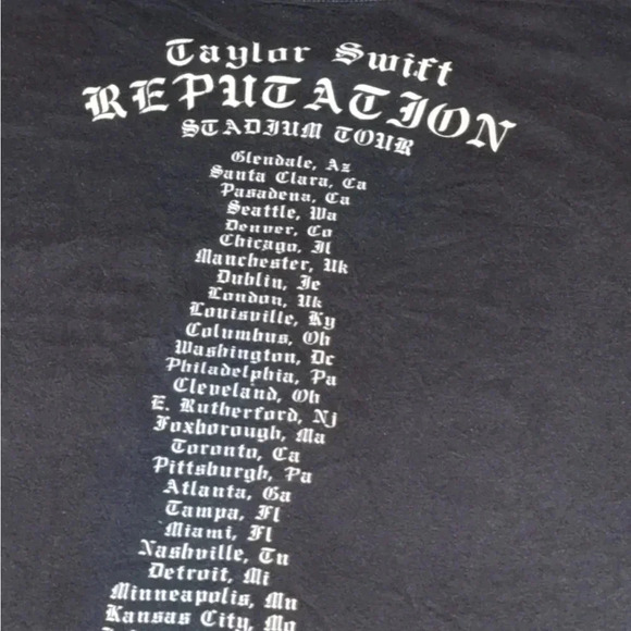 Taylor Swift Stadium Concert Tour Reputation Unisex Short Sleeve Canvas T-Shirt - Picture 7 of 9